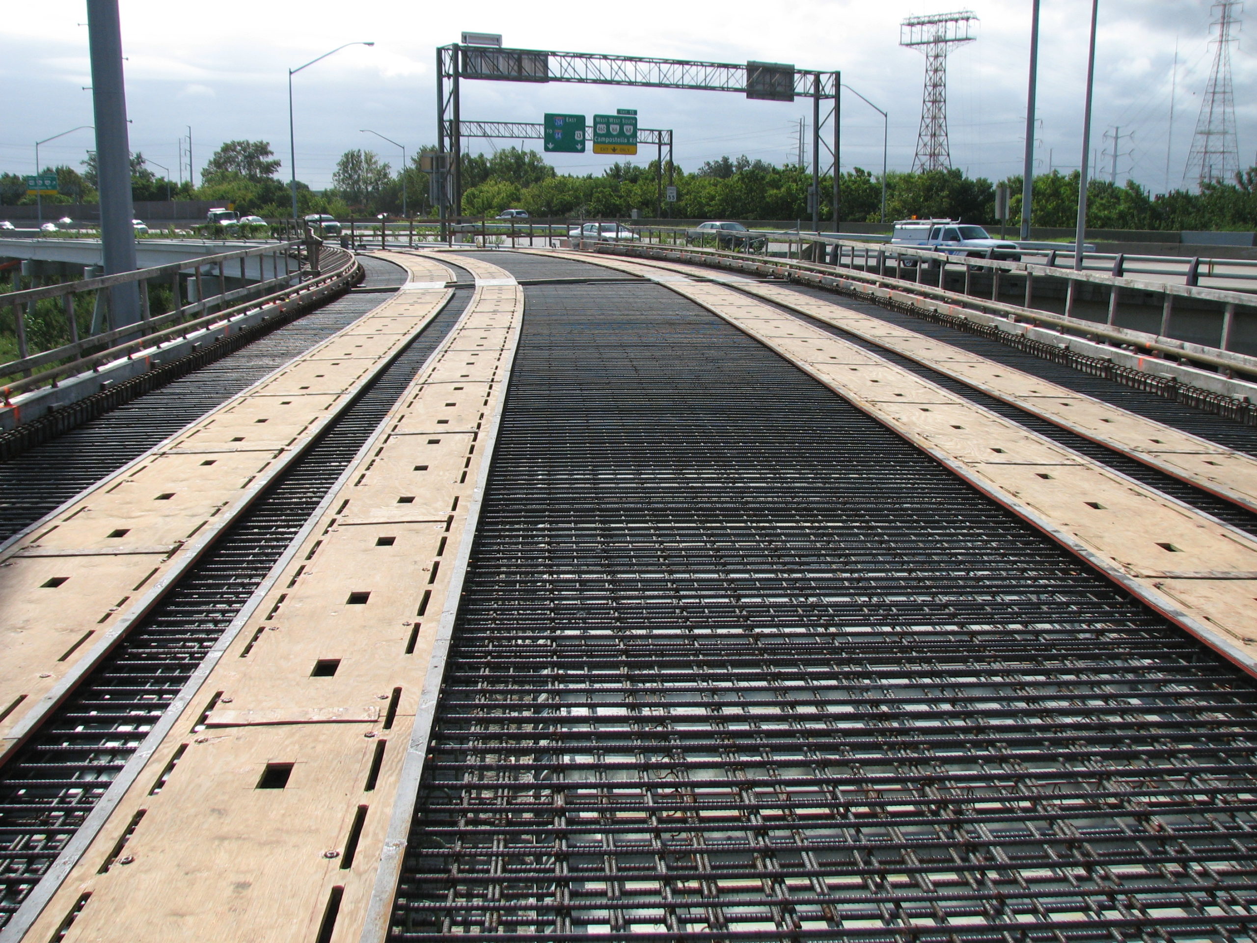 Deck forming and rebar adjacent to I-264.