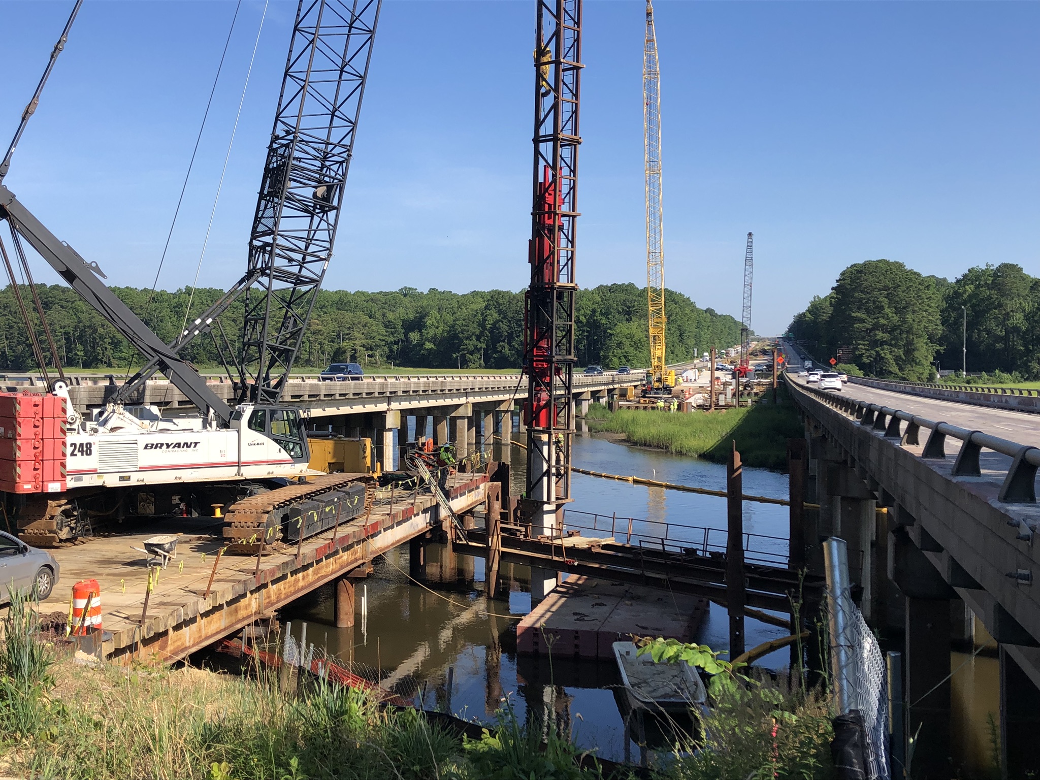 200-ton Link Belt crane driving piles from temporary workbridge