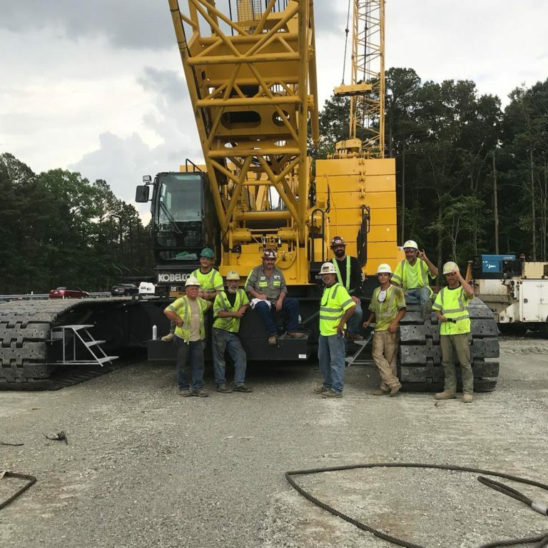 Assembled 275-Ton Kobelco With Crew